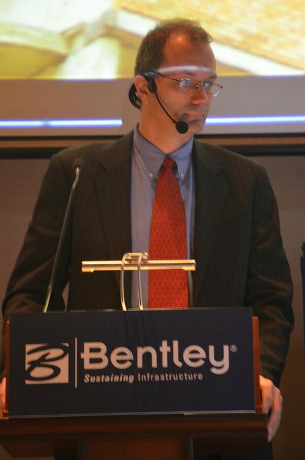 Роберт Манковски представил российским пользователям продуктов Bentley поколение Connect Edition